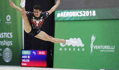 El gimnasta aeróbico Iván Veloz Velázquez obtuvo la medalla de bronce en el Campeonato Mundial de la especialidad en Guimarães 2018. 