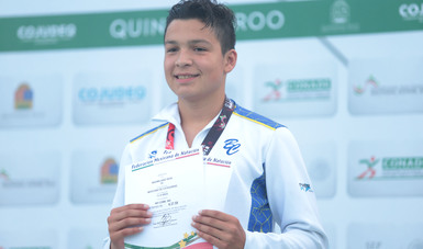 El representante de Baja California se colgó 10 preseas: siete oros y tres platas en natación y aguas abiertas