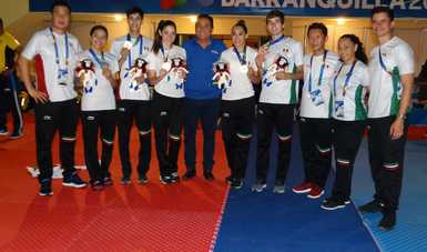 La Selección Nacional de Taekwondo tuvo una buena participación en el primer día de actividades en los Juegos Centroamericanos y del Caribe Barranquilla 2018, al obtener 2 oros, 1 plata y 2 bronces.

