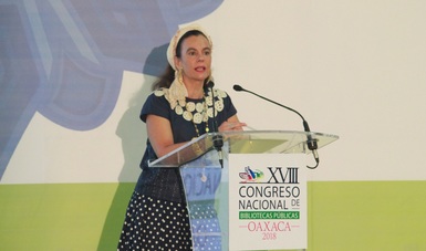 María Isabel Grañén Porrúa dictó la Conferencia Magistral “El papel de las bibliotecas y la lectura para el desarrollo”