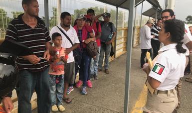 Inicia la atención de solicitudes de refugio de la caravana migrante