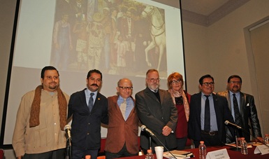 En la foto: Mario Casasús, Edgar CAstro Zapata, Diego Prieto, Salvador Rueda, Carlos Agustín BArreto y María Campos Goenaga.