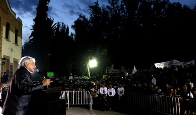 El Presidente Andrés Manuel López Obrador durante su mensaje en la Escuela Normal Rural "El Mexe" en Hidalgo