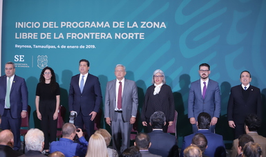 Foto del presidium del inicio del programa de la zona libre de la frontera norte 