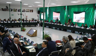 Fotografía de la Primera Reunión con representantes de dependencias y entidades de la APF