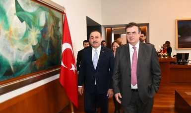 Recibe el canciller Marcelo Ebrard al ministro de Asuntos Exteriores de la República de Turquía, Mevlüt Çavuşoğlu