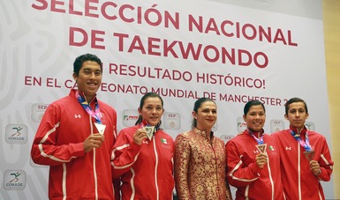 La titular de la CONADE recibió a la selección mexicana de la disciplina en Villas Tlalpan.