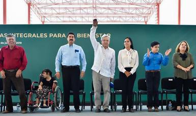 El presidente de México, Andrés Manuel López Obrador, durante la entrega de Programas Integrales para el Bienestar en Ciudad Camargo, Chihuahua.