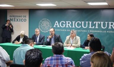 Una de las principales apuestas del Gobierno de México está en la acuacultura y la maricultura, donde la Conapesca y el Inapesca trabajan activamente.