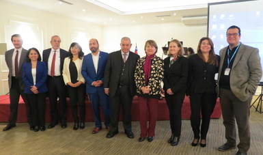 Representantes de la Superintendencia de Salud de Chile, distintas organizaciones de Salud en Chile y la Comisión Nacional de Arbitraje Médico de México (CONAMED.