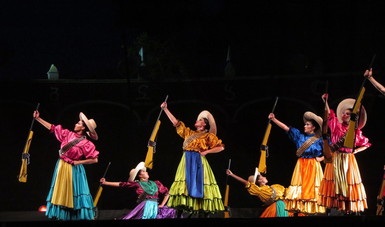 Tlaxcala despidió el 47 Festival Internacional Cervantino (FIC) que, con el Ballet Folklórico de México de Amalia Hernández cerró las actividades del Circuito Cervantino en esta entidad.