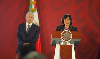Ante el presidente Andrés Manuel López Obrador, la secretaria Irma Eréndira Sandoval expone medidas para frenar acoso sexual en APF 