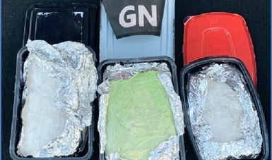 Guardia Nacional incauta cerca de 5 kilos de aparente crystal en un autobús de pasajeros
