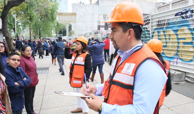 Con simulacros se capacita a personal ante un sismo: Secretaría de Bienestar 