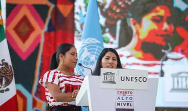 Con el objetivo de que no haya un hablante menos, ni una lengua menos, el Gobierno de México, en conjunto con UNESCO, lleva a cabo el Evento de alto nivel “Construyendo un Decenio de Acciones para las Lenguas Indígenas”.
Fotografía: Edoardo Esparza.