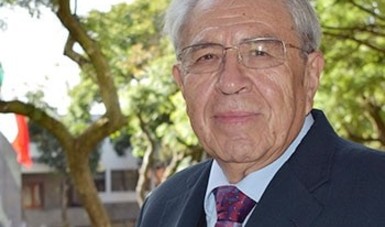 Dr. Jorge Alcocer Varela, Secretario de Salud. 