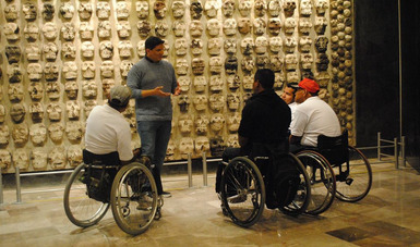 El Centro INAH Estado de México llevará a cabo esta capacitación entre aquellos servidores públicos que interactúan con la ciudadanía. Fotografía: Museo del Templo Mayor.