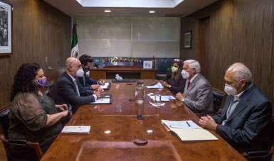 El secretario Víctor Villalobos conversó con el embajador de Australia en México, Remo Moretta, sobre las oportunidades de cooperación técnica e impulso de la actividad comercial en el sector agropecuario entre ambos países.