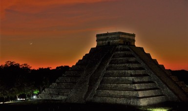 Analizan binomio patrimonio y turismo en las zonas arqueológicas mayas de Chichén Itzá y Palenque