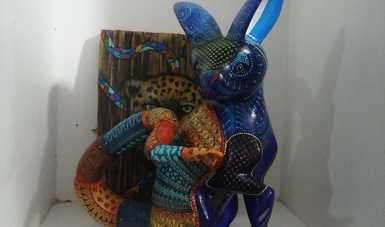  El artista oaxaqueño Gabriel Sosa Ortega, crea alebrijes de madera al estilo Tilcajete, Oaxaca.