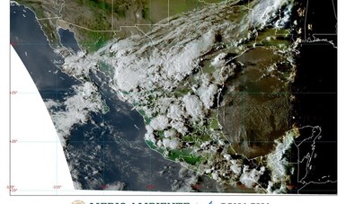 Imagen satelital con filtros de vapor de agua que muestra nubosidad sobre el territorio nacional.
Logotipo de Semarnat y Conagua.