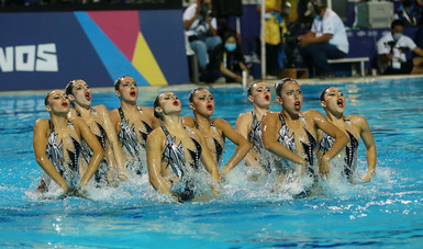 Selección mexicana de nado artístico, durante su participación rumbo al oro en Cali-Valle 2021. CONADE