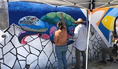 Crear murales que dialoguen con la comunidad que los crea, y a la par, promover la participación social, la educación artística y la apropiación de los espacios públicos son algunos de los objetivos de la artista plástica Karla Eileen de Jesús.