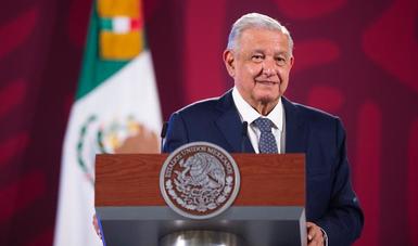 Presidente López Obrador presenta plan de seguridad social para periodistas independientes