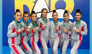 Selección mexicana juvenil de gimnasia rítmica en Brasil. Cortesía 