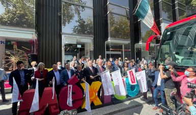 El secretario de Turismo del Gobierno de México, Miguel Torruco Marqués, encabezó el banderazo de salida de la nueva ruta CDMX-AIFA Y SUS MUSEOS-TEOTIHUACÁN-CDMX de Turitour