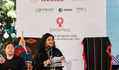 La conferencia de prensa para presentar la segunda edición de ORIGINAL. Encuentro de Arte Textil Mexicano se llevó a cabo en el Palacio de Cultura de Tlaxcala, sede de la Secretaría de Cultura federal. Foto. EEC..