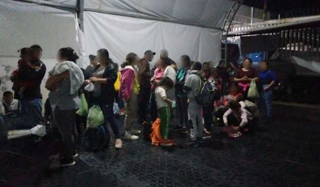 Rescata INM en Veracruz a 143 personas extranjeras que no acreditaron su estancia regular en el país