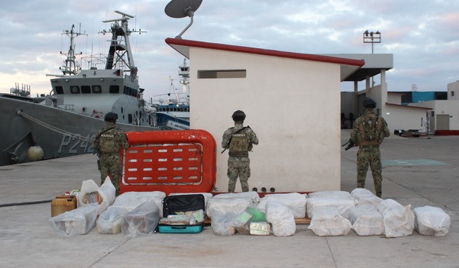 Armada de México decomisa droga en Sinaloa