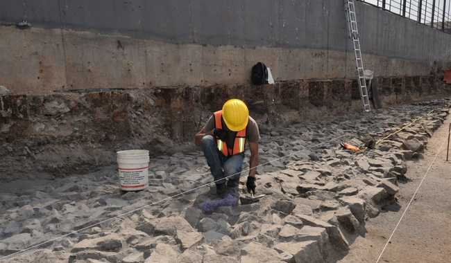 Arqueólogos del INAH registraron otro tramo de la Carretera Panamericana, la primera vía de su tipo en el país, que conectó a la Ciudad de México con Nuevo Laredo, Tamaulipas. 