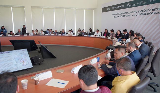 El Programa de Ordenamiento Ecológico Regional de la Subcuenca del Alto Atoyac (POERSAA) considera la participación de un total de 71 municipios, de los cuales 49 se encuentran en Tlaxcala y 22 en Puebla.