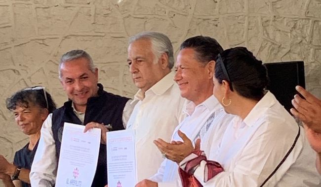 El secretario de Turismo del Gobierno de México, Miguel Torruco Marqués, entregó el nombramiento de Barrio Mágico a “El Arbolito”, lugar emblemático en Pachuca, Hidalgo.
