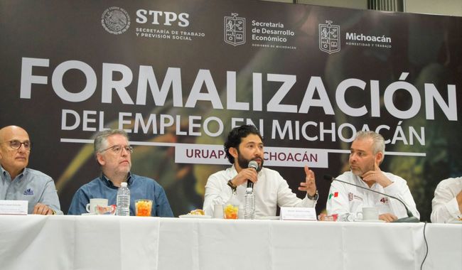 Secretaría del Trabajo y Previsión Social y Gobierno de Michoacán refuerzan acciones con aguacateros para la formalización laboral