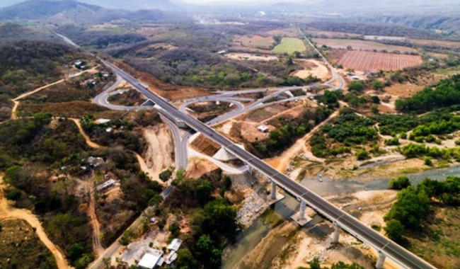 Hoy abrimos a la circulación la nueva autopista Barranca Larga-Ventanilla: presidente AMLO