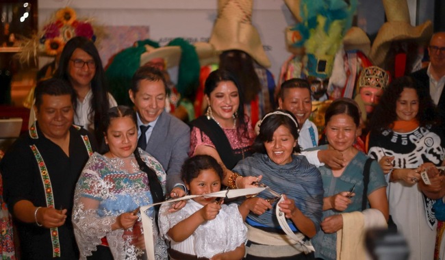 En compañía de representantes de las culturas originarias de México, la Secretaría de Cultura y el INAH  inauguran las nuevas salas etnográficas del MNA