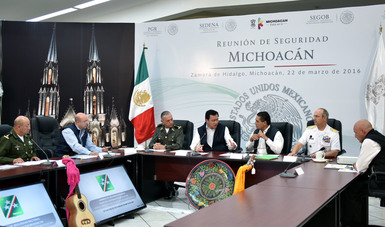 Integrantes del Gabinete de Seguridad del Gobierno de la República en reunión con el Gobernador de Michoacán, Silvaro Aureoles