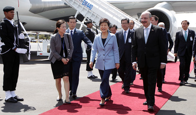 Arribo de la Presidenta de la República de Corea, Excma. Sra. Park Geun-hye