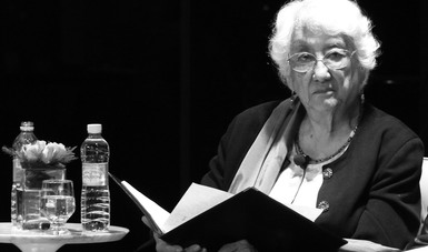 La escritora, reconocida con el Premio Nacional de Ciencias y Artes 2014, cumple este 12 de abril, 92 años de vida