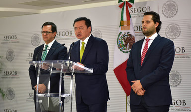 El Secretario de Gobernación, Miguel Ángel Osorio Chong, durante el mensaje a medios de comunicación.