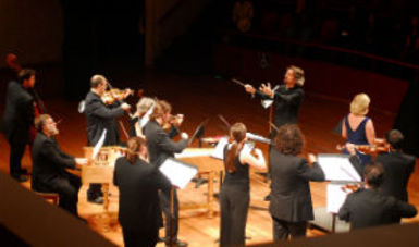 Con obras inéditas de Vivaldi, la agrupación fue ovacionada de pie en lo que fue un concierto lleno de sensibilidad y talento musical
