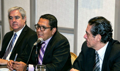 Participación de Ángel Islava Tamayo, Director General del FONHAPO, en la sesión de trabajo de la Comisión de Vivienda de la COPARMEX