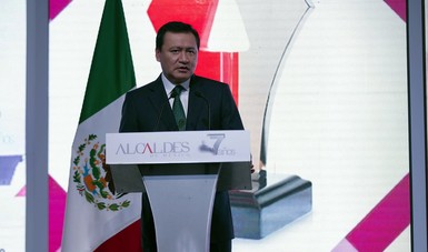 Secretario Osorio Chong reconoce trabajo de alcaldes