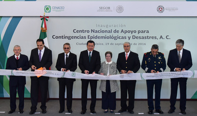 El Secretario de Gobernación, Miguel Ángel Osorio Chong, durante la Inauguración el Centro Nacional de Apoyo para Contingencias Epidemiológicas y Desastres