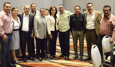 El Director General de Banobras, Abraham Zamora Torres, se reunió con funcionarios municipales de Guanajuato. 