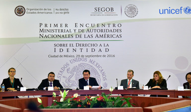 El Secretario de Gobernación,  Miguel Ángel Osorio Chong, durante el Primer Encuentro Ministerial y de Autoridades Nacionales de las Américas sobre Derecho a la Identidad