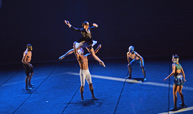 Opus Ballet es una compañía fundada en 2009 que cuenta con montajes como Snytt pa nytt, coproducida con el coreógrafo noruego Fredrik Lorentze.